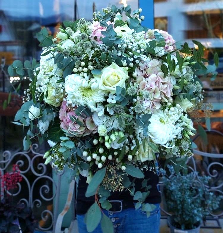 Blumengeschäft Löwenzahn, 8733 Eschenbach