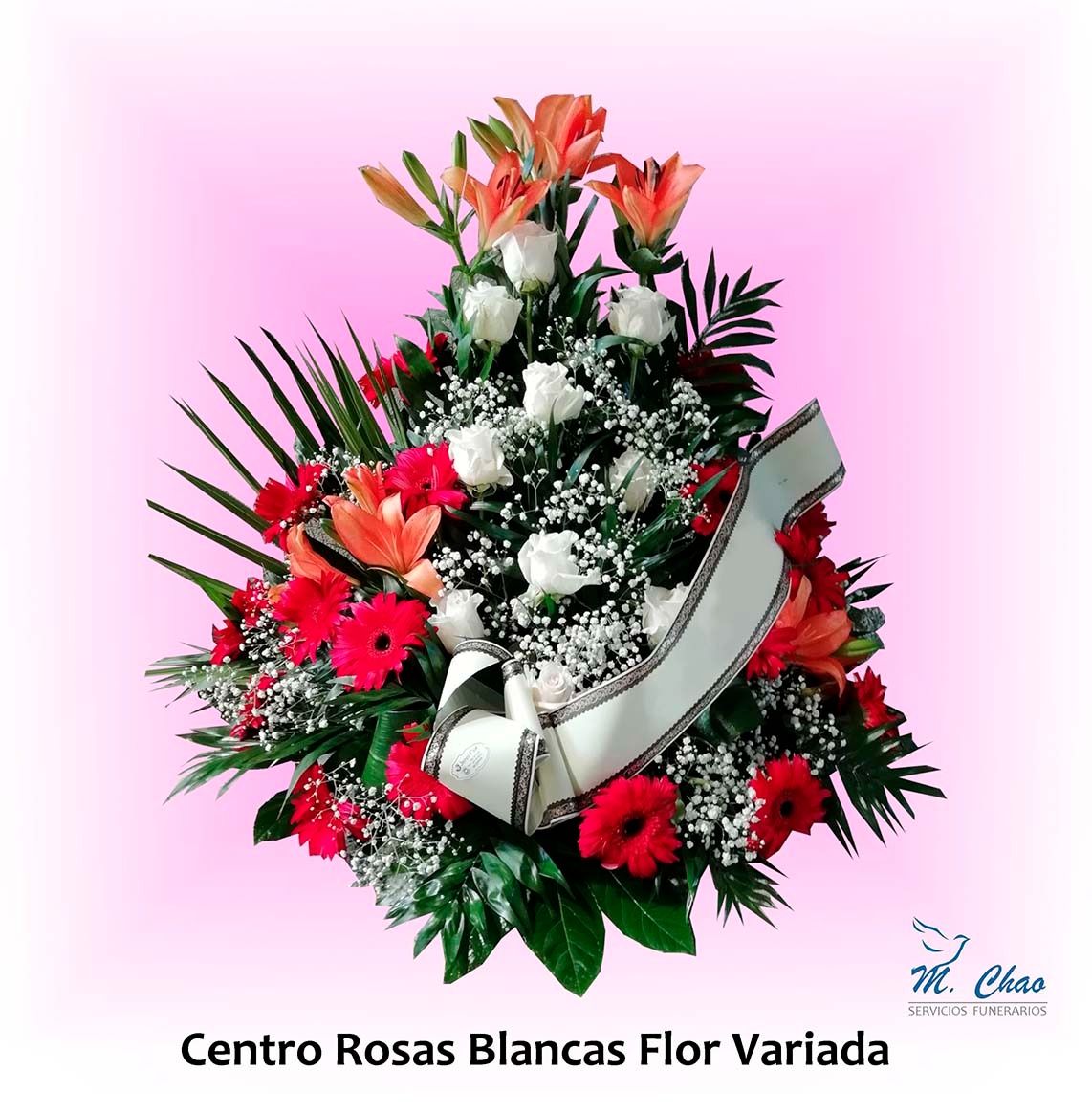 Un ramo de flores del centro rosas blancas flor varlada