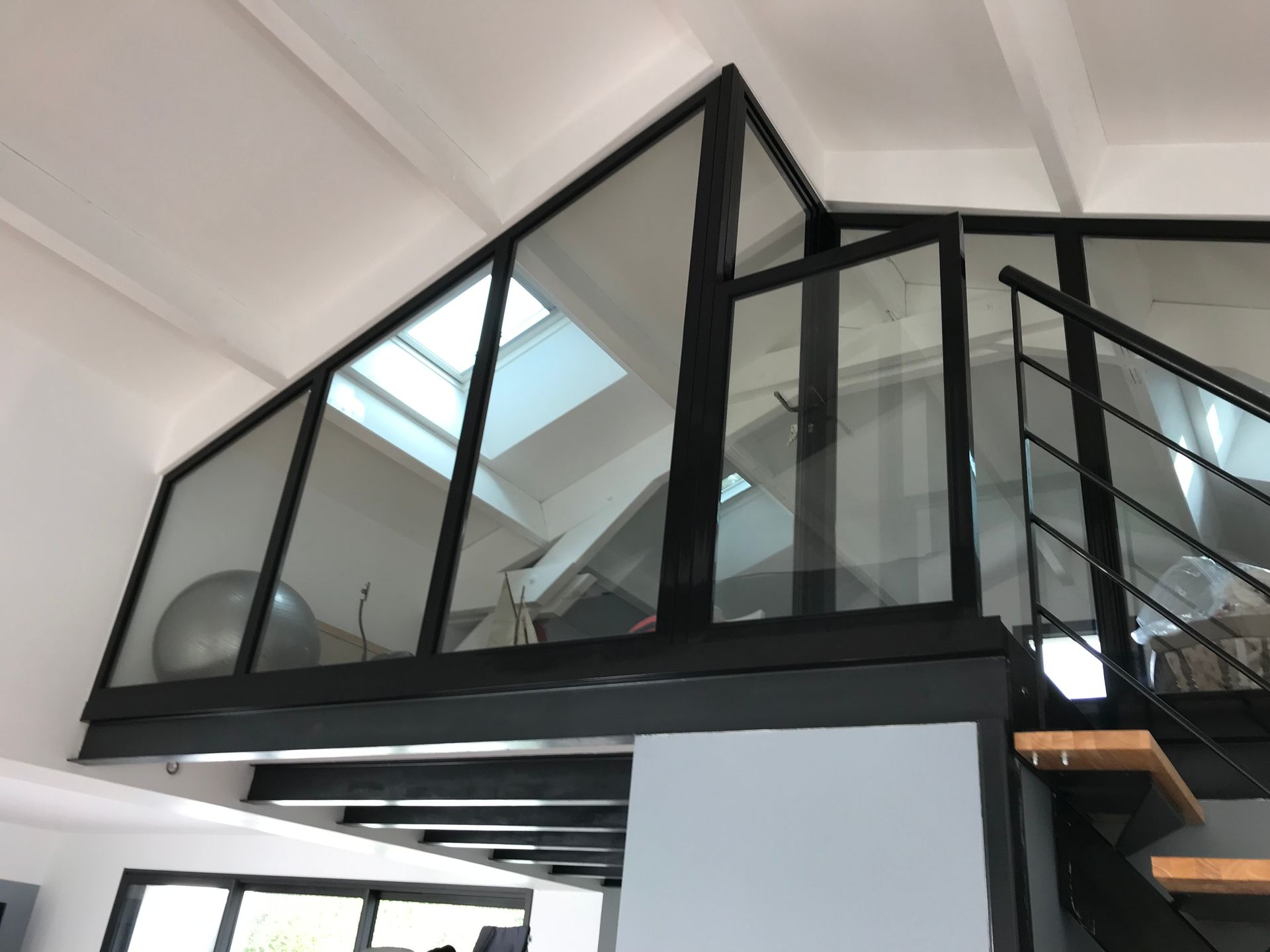 Verrière avec porte