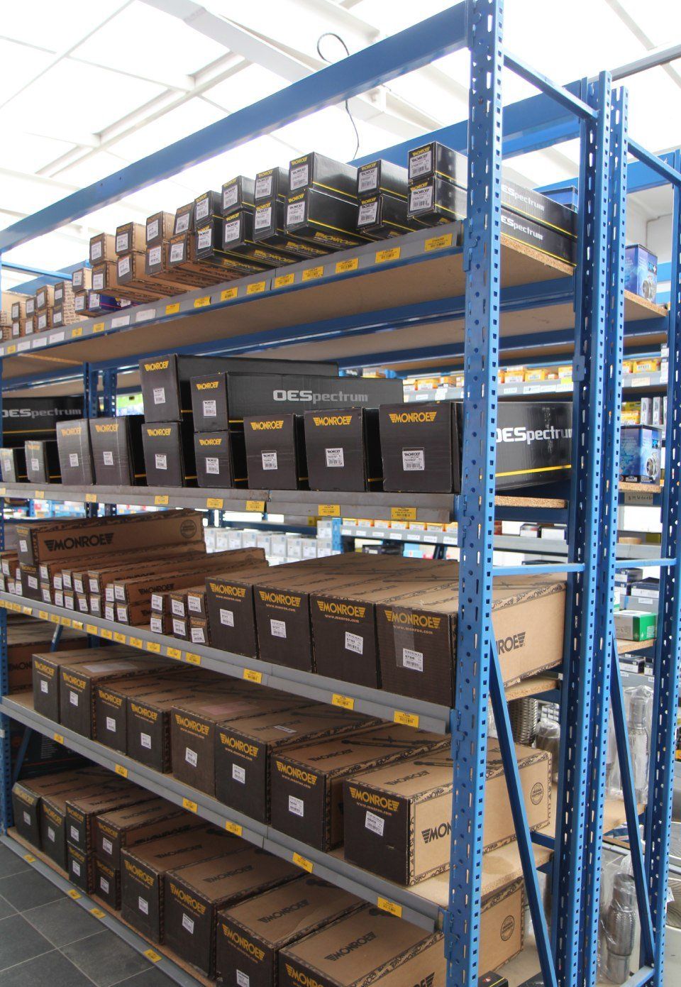 Auto-onderdelen te koop