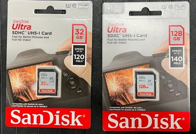 Dos paquetes de tarjetas SanDisk Ultra SDHC UHS-I