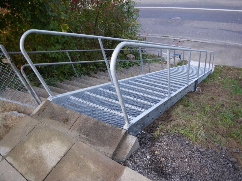 company_name] Metalltreppe