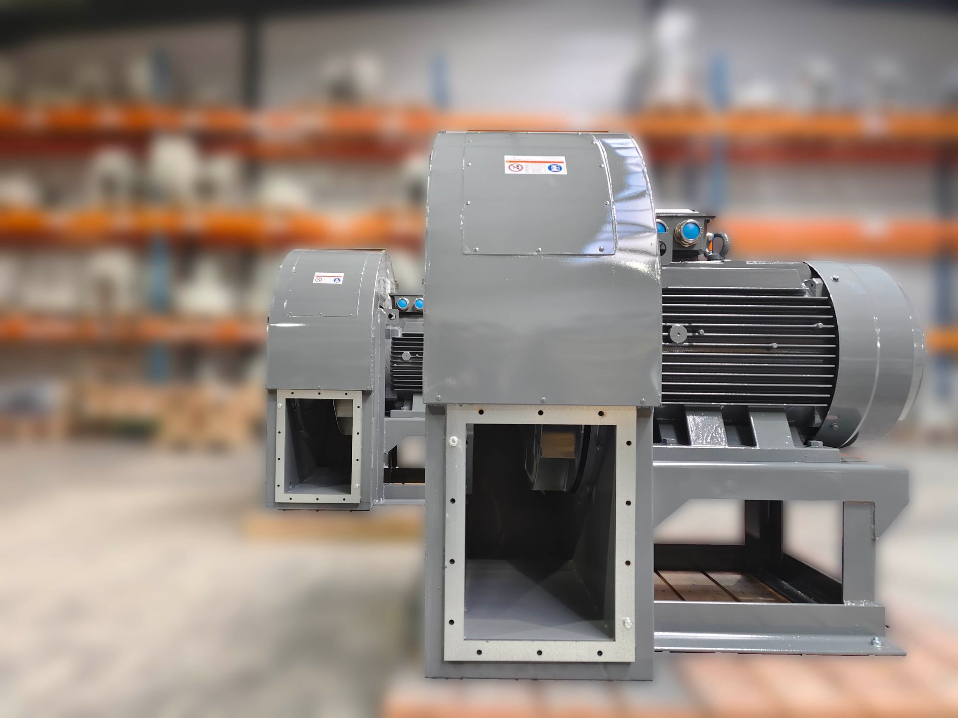 Ventilateur avec un silencieux
