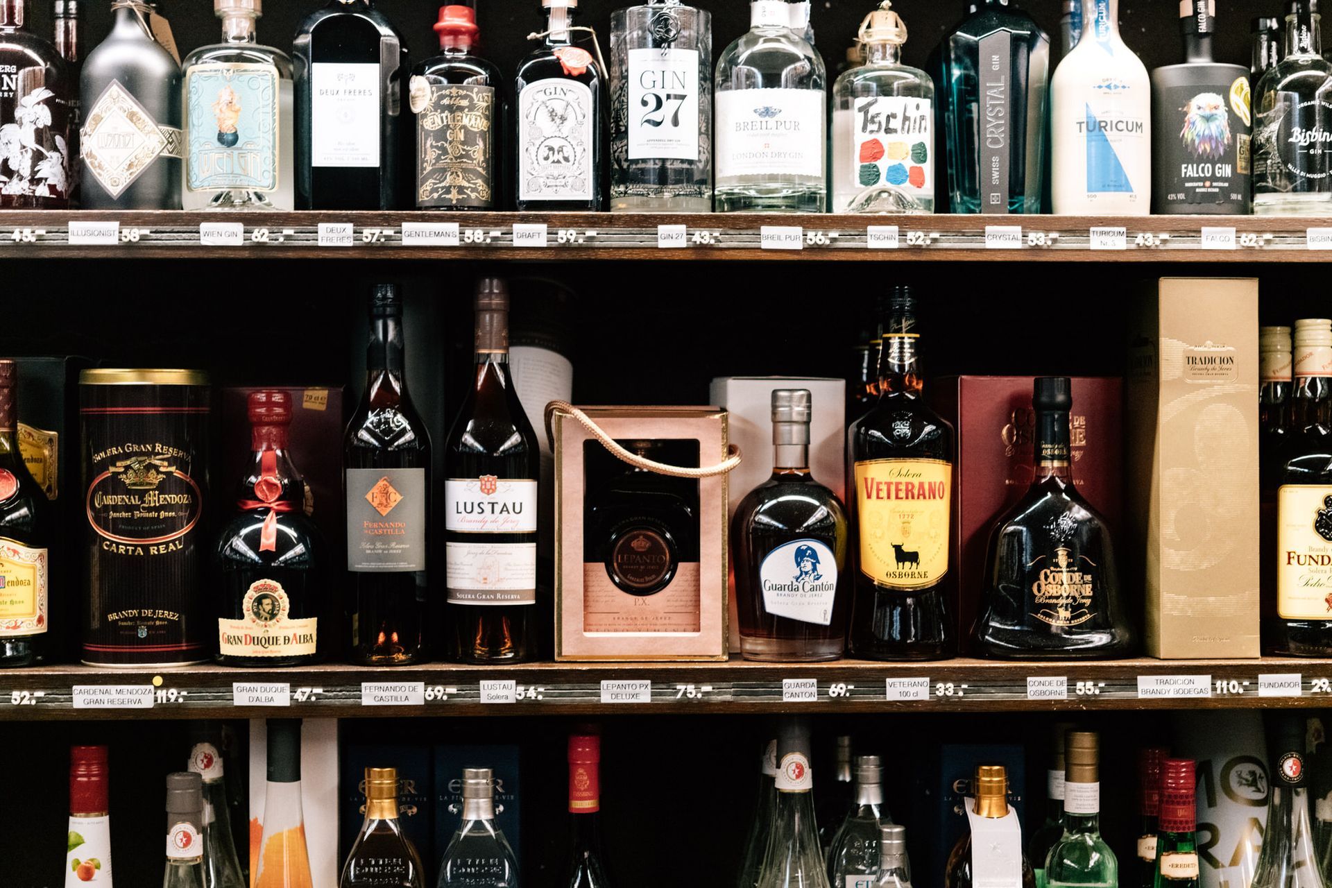 Grosse Auswahl | Traité & Co Weine & Spirituosen | Rotwein, Whiskey, Vodka | Winterthur Altstadt