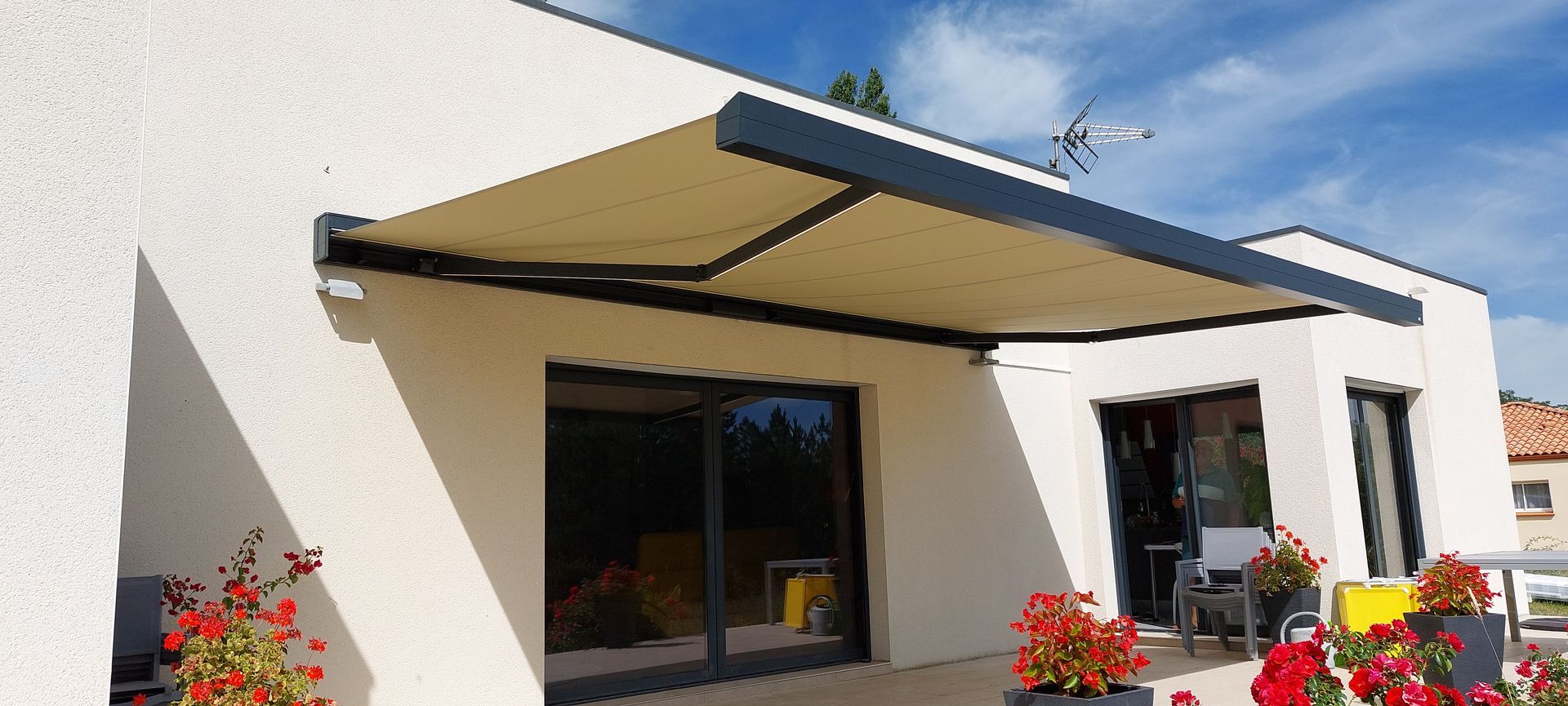 Un store banne électrique