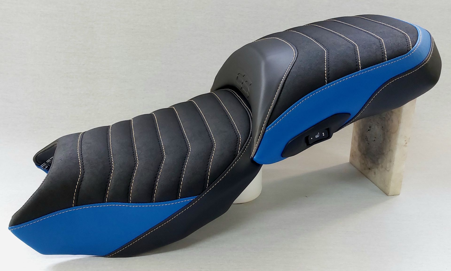 Une selle de moto en cuir