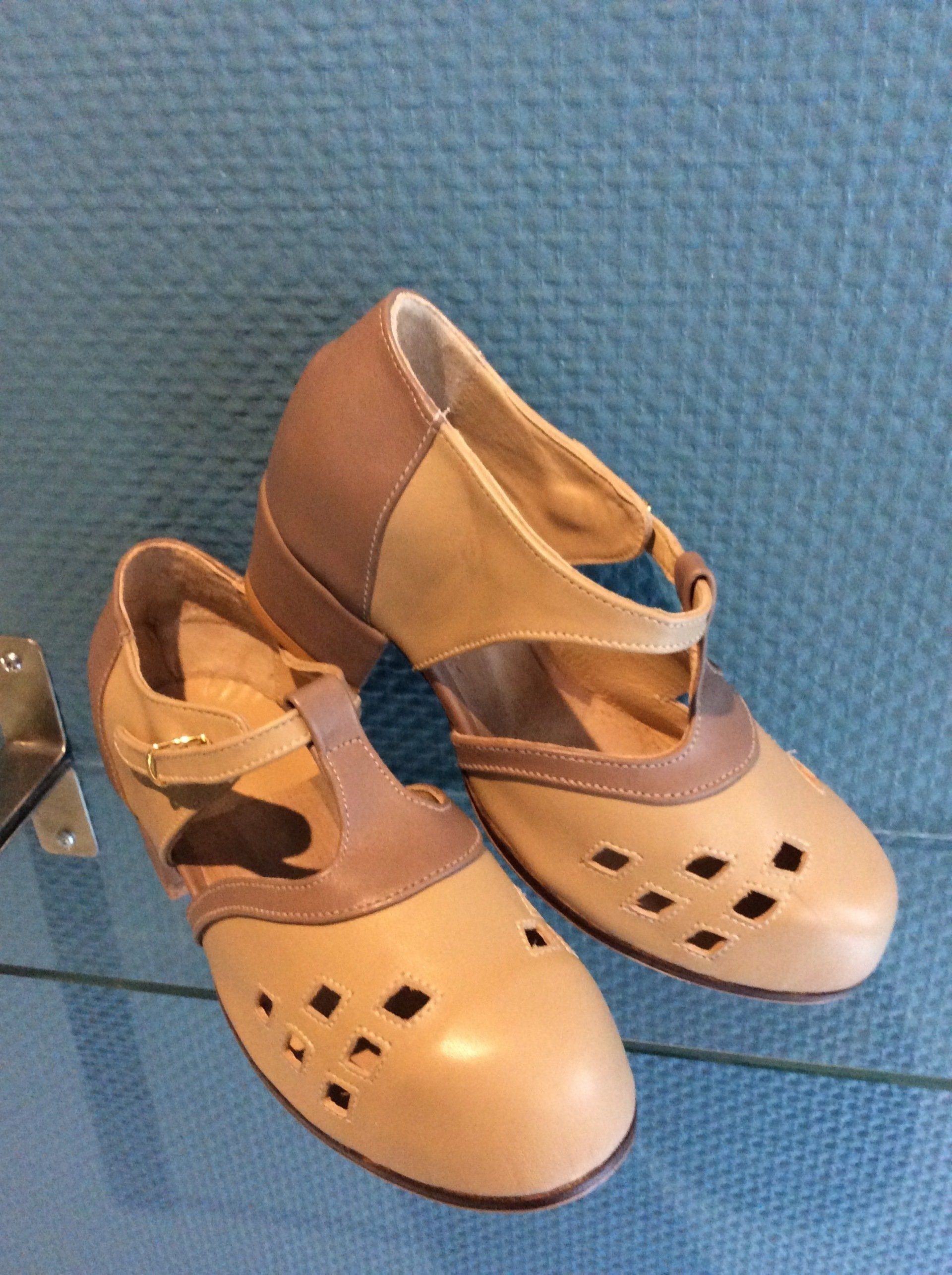 Sandales femmes beiges