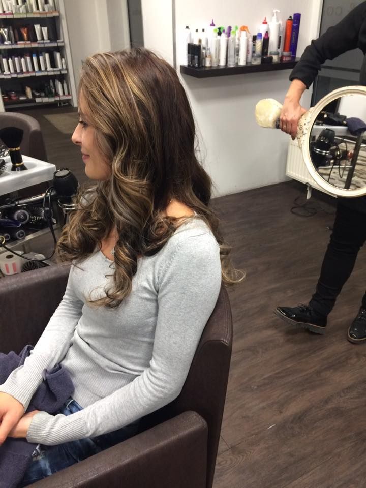 Romantische Locken von der Seite