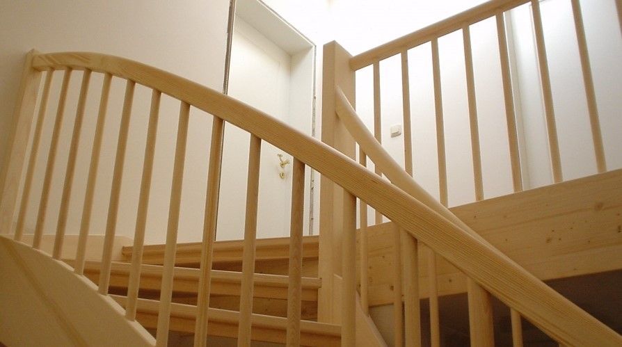Massivholz Treppengeländer innen