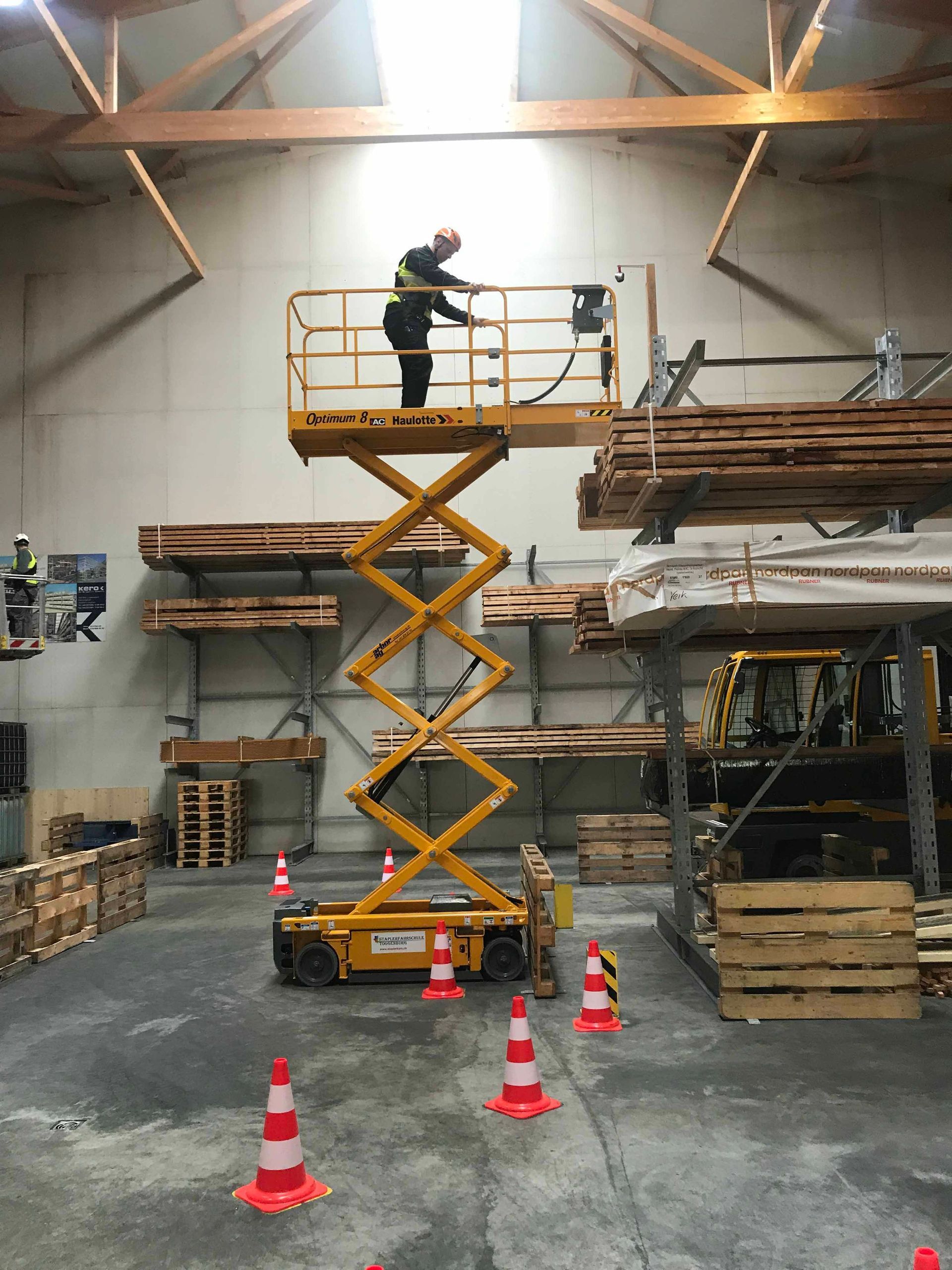 Hubarbeitsbühne - Libingen - Staplerfahrschule Toggenburg