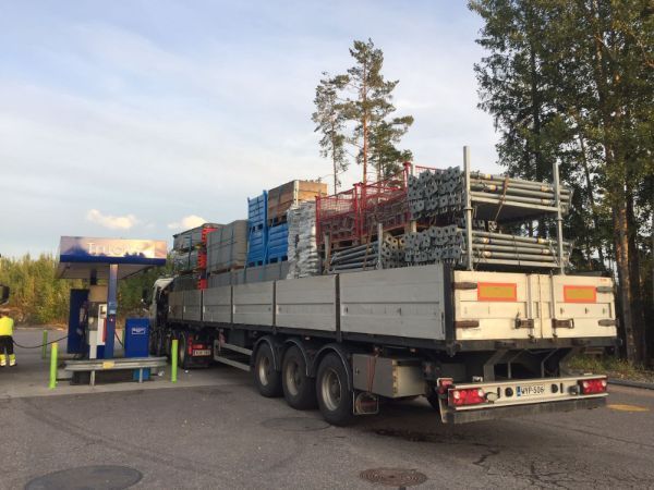 Lastattu kuorma-auto