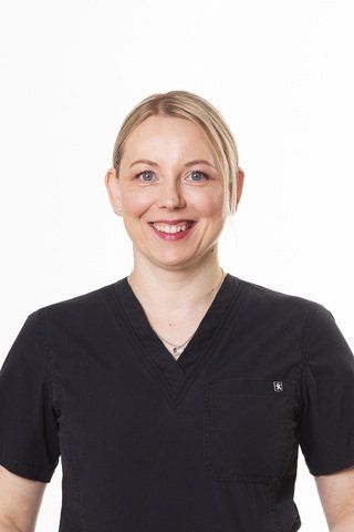 Anne Vasama - Hammaslääkärikeskus Elegant