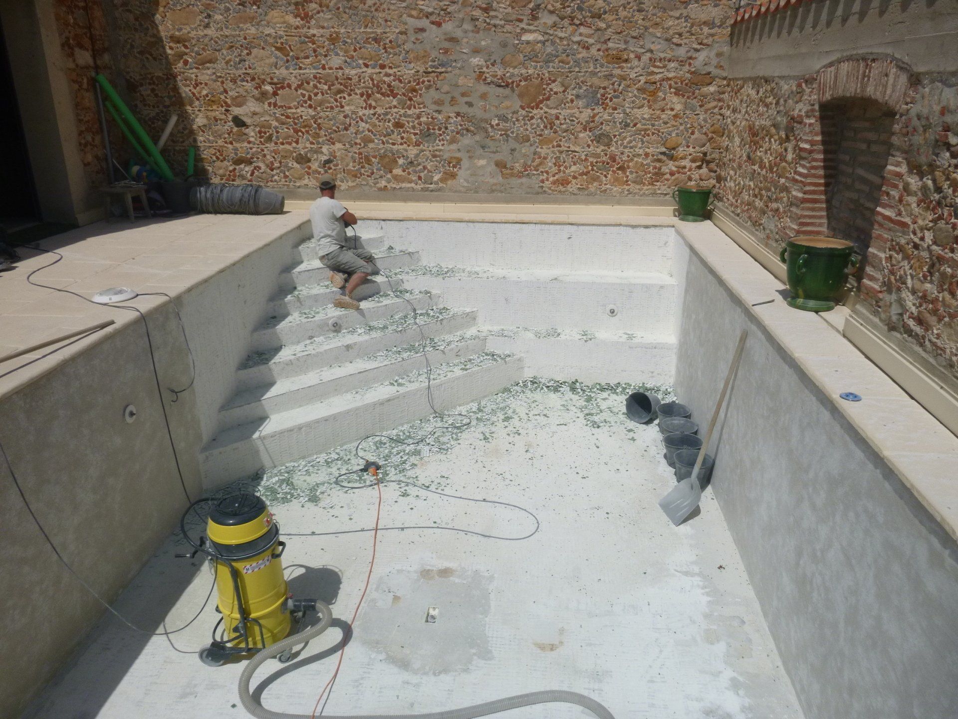 Enlèvement par burrinage de la mosaique