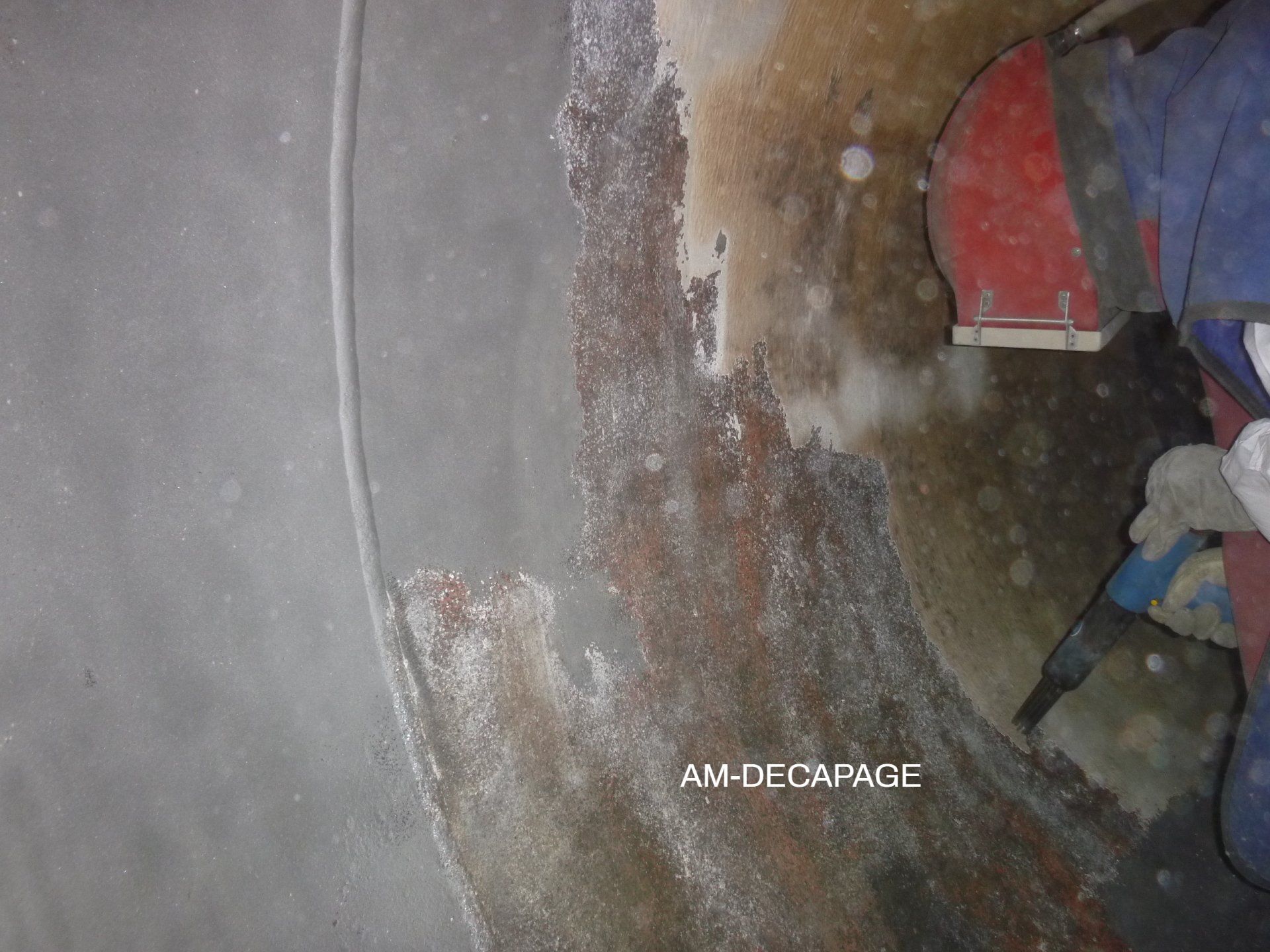 Sablage dans un cuve cylindrique