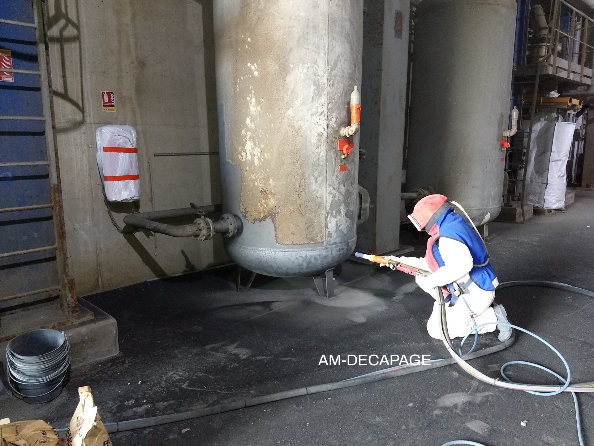 Sablage d'une cuve d'air avant