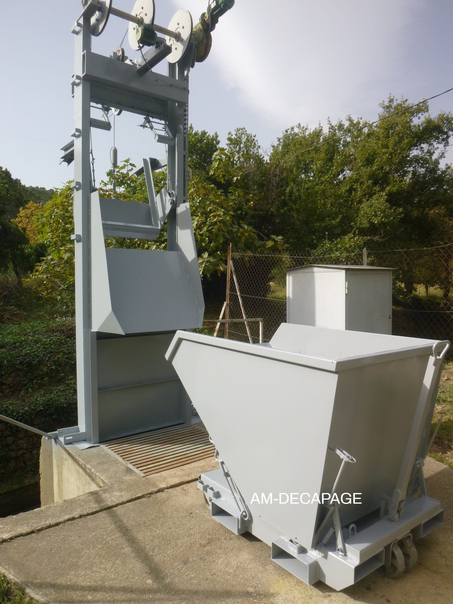 Appareil industriel après sablage