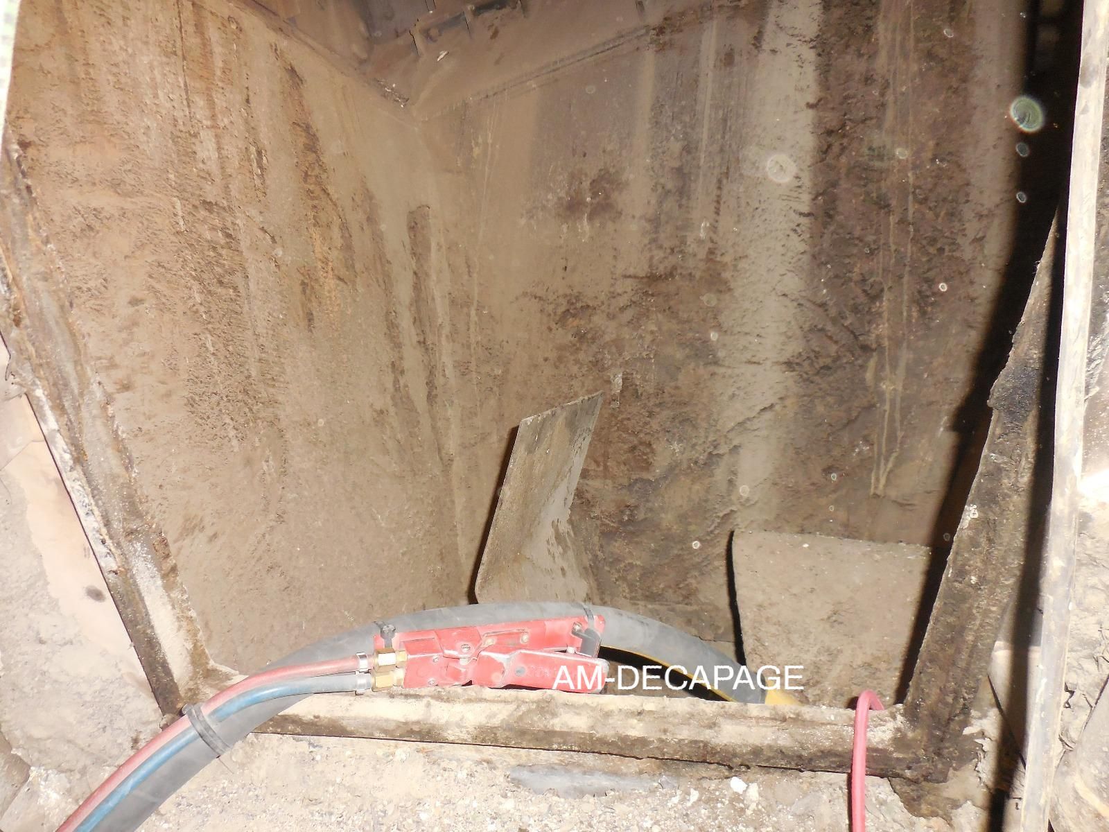 Intérieur tremie avant sablage