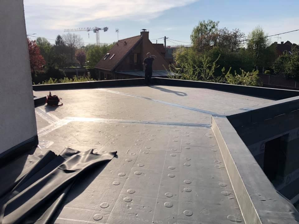 Toit plat, construction en cours