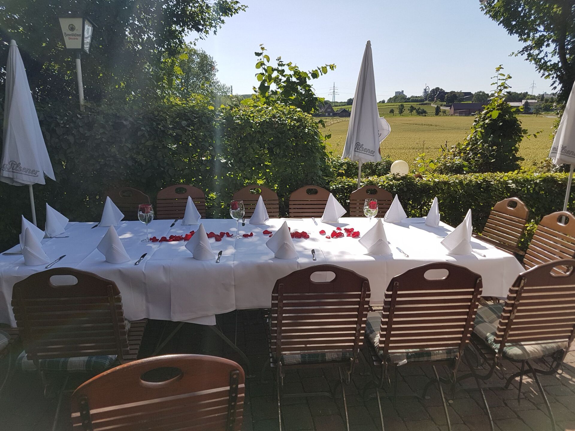 Außenbereich von Gaststätte Haus Köller