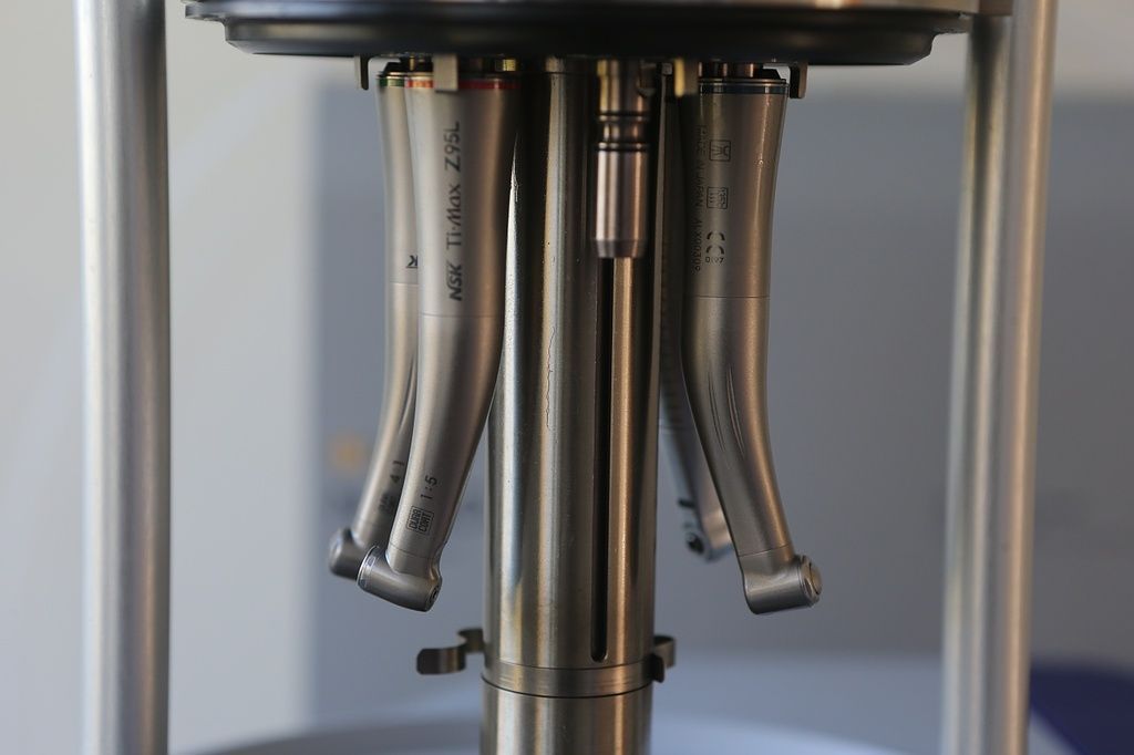 Behandlungsgerät - Zahnarztpraxis Littau - Luzern