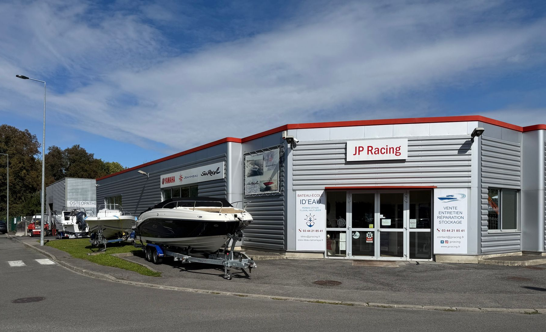 Le local de JP Racing
