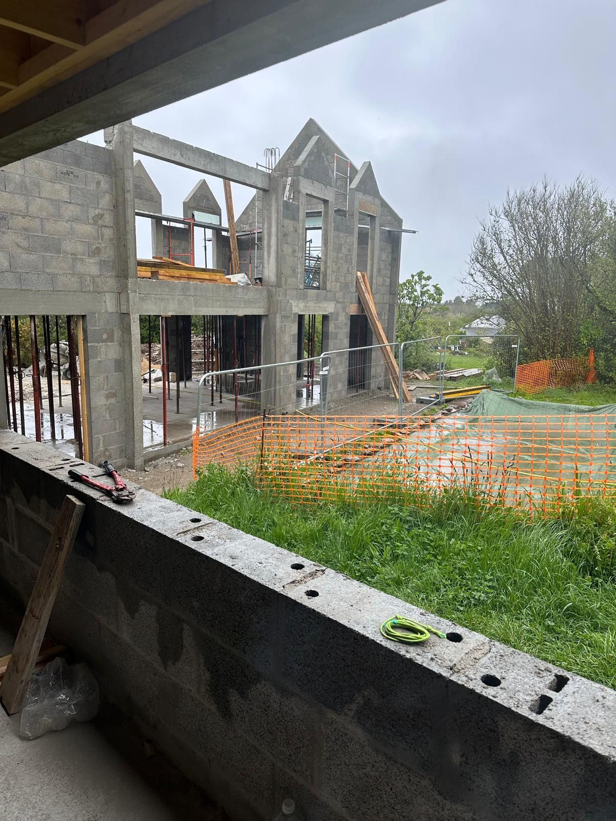 Un bâtiment en construction
