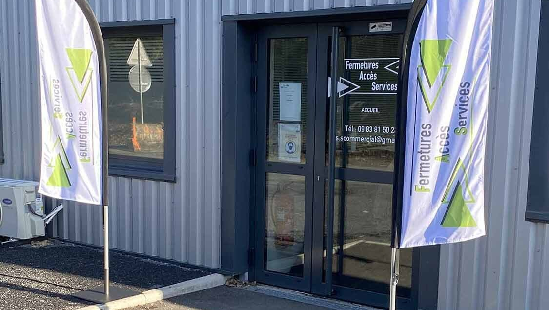 Entrée des locaux de Fermetures Accès Services