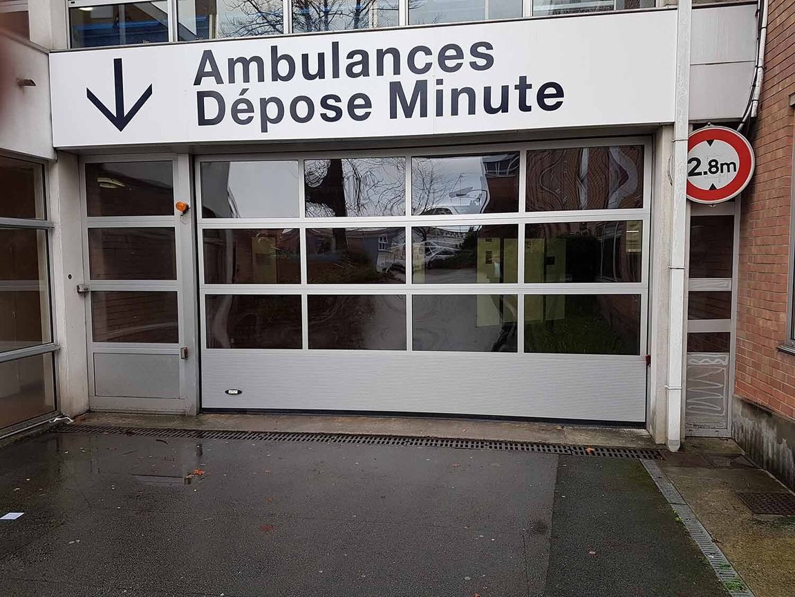 Devanture Ambulance dépose-minute