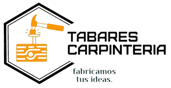Un logotipo para Carpintería Tabares muestra un martillo y un trozo de madera.