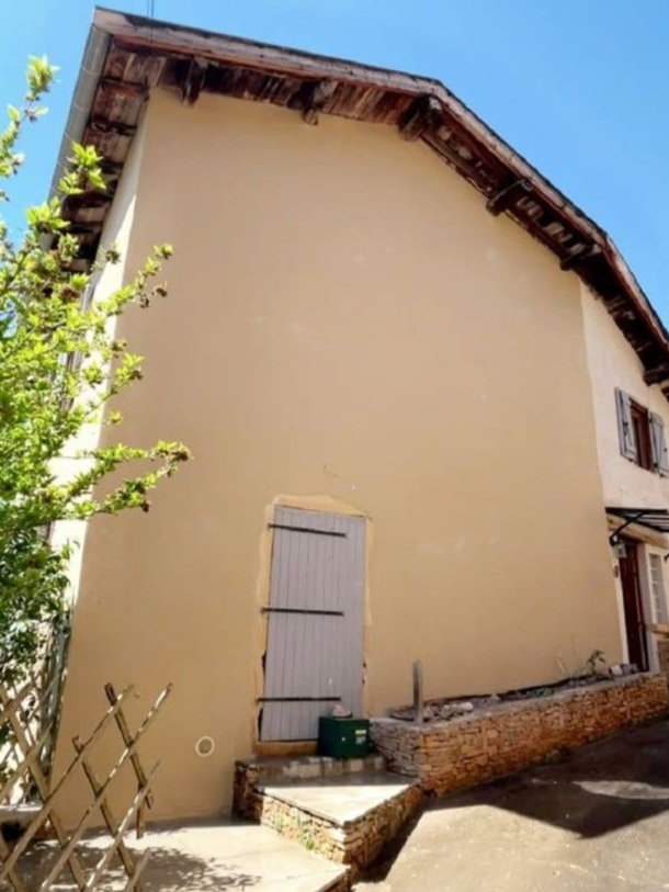 Rénovation de façade aven pisé avec enduit à la chaux