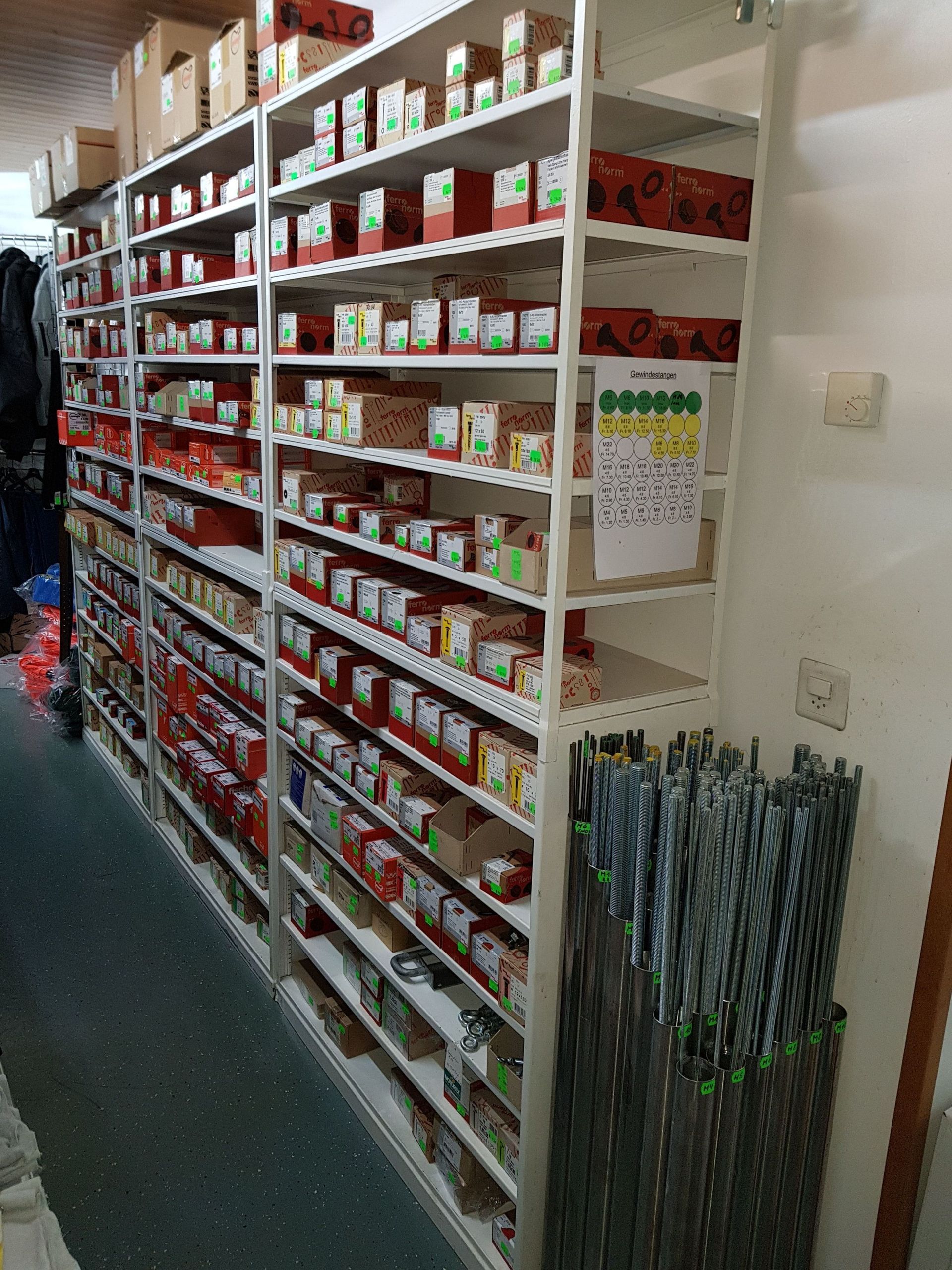 Schraubenlager - Shop Amhof AG