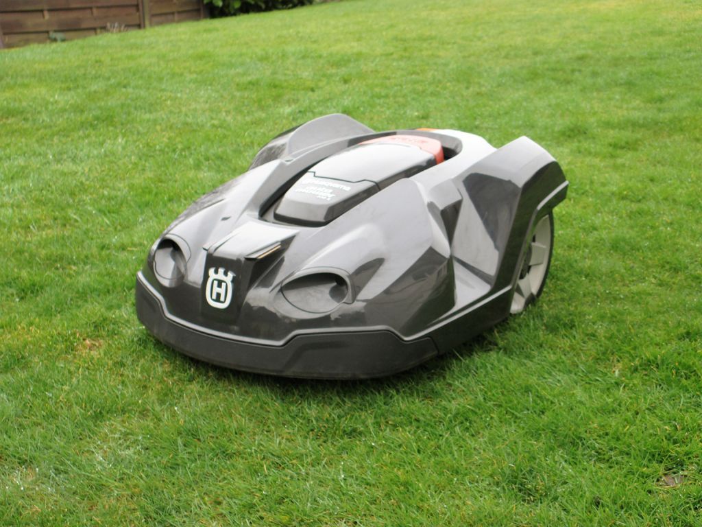 Rasenmäher Automower 330X - Amhof AG