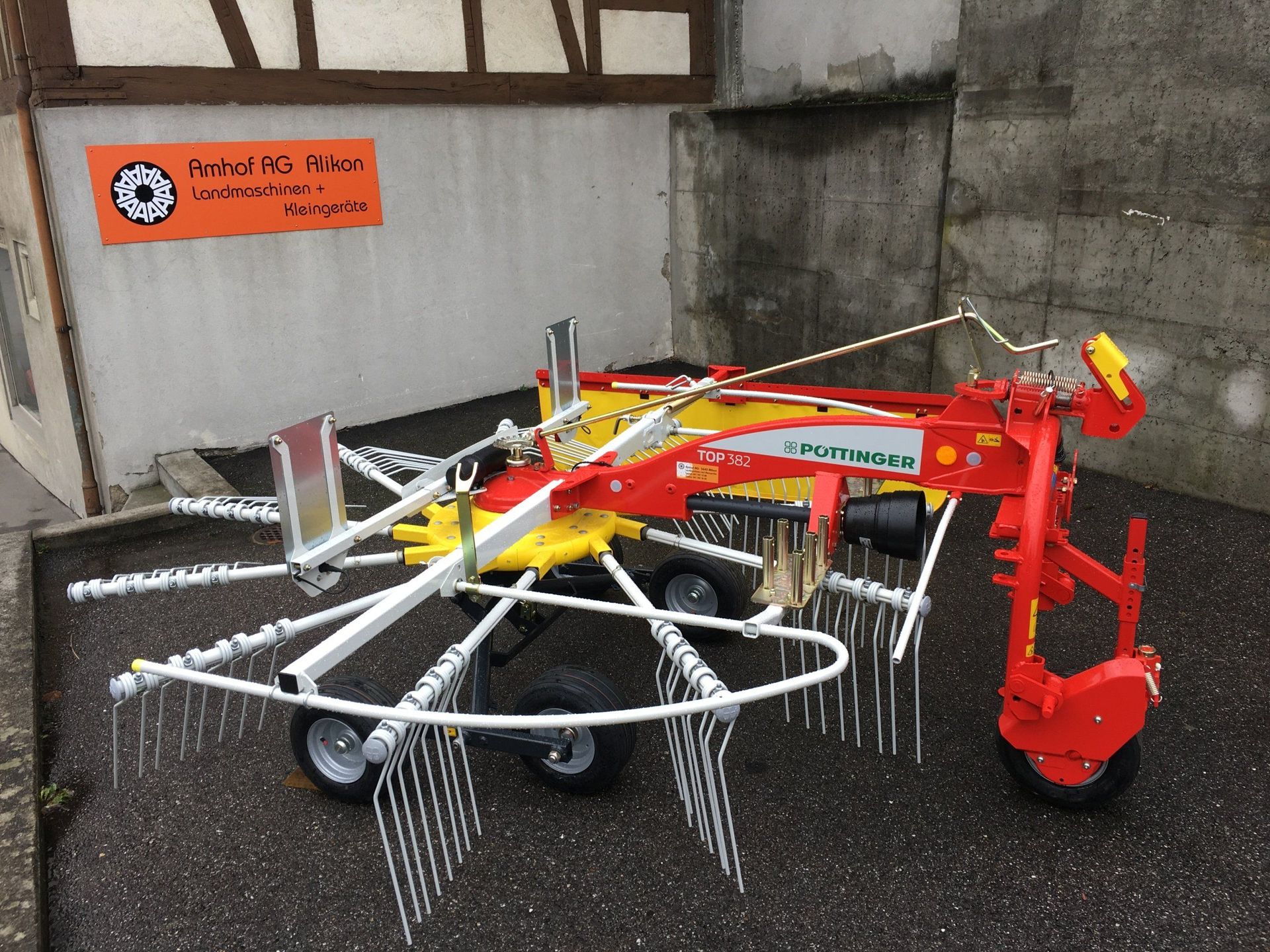 Pöttinger TOP 382 - Amhof AG