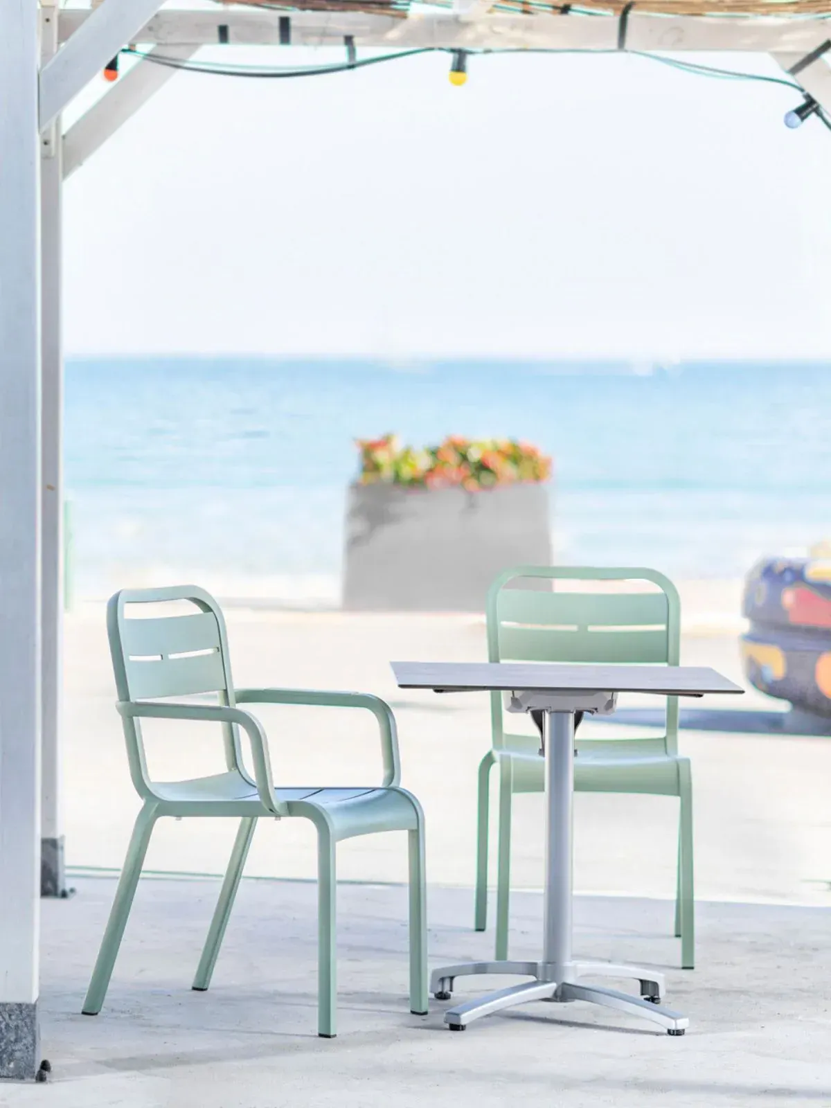 Fauteuil Cannes Bleu Ether Grosfillex