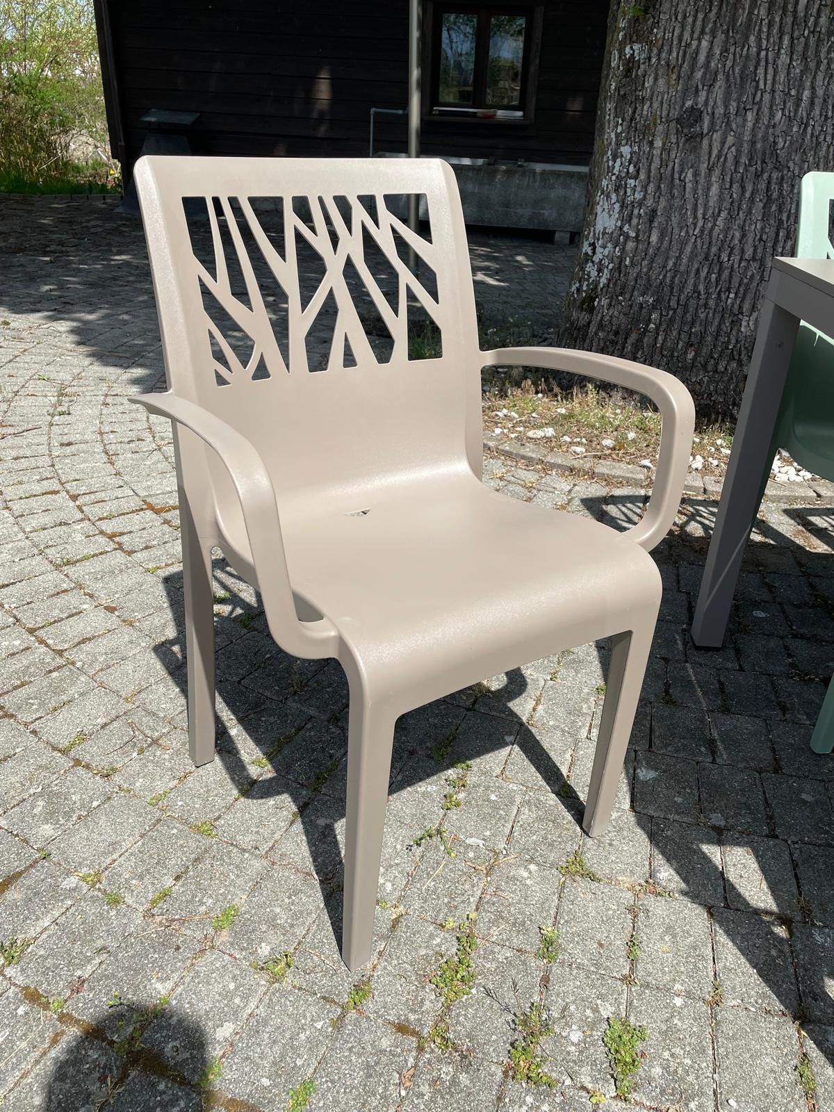 Table Rio Alu 210 Chaise Vegetal Fauteuil Vegetal Nardi Grosfillex Au Logis Ameublements