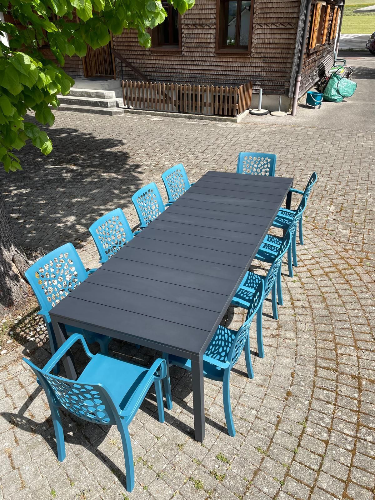 Table Rio Alu 210 et Fauteuil Tulipe Nardi Grosfillex Au Logis Ameublements