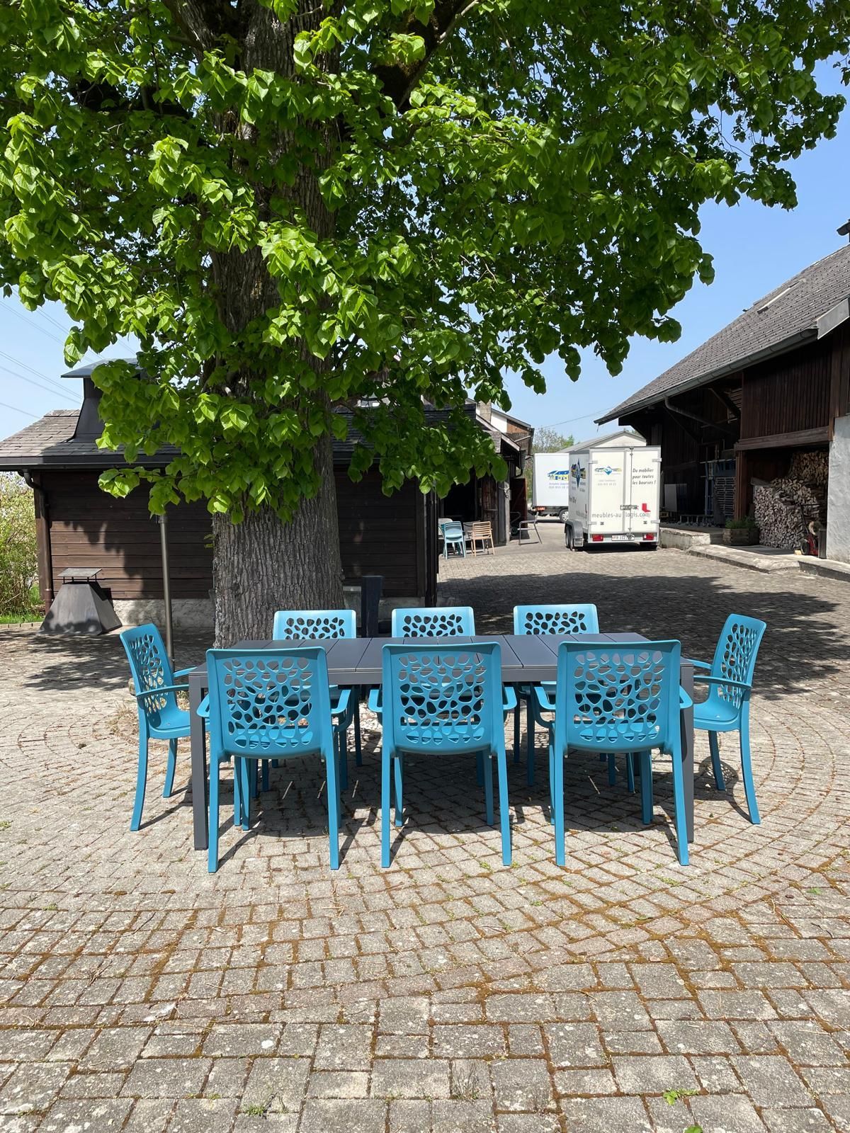 Table Rio Alu 210 et Fauteuil Tulipe Nardi Grosfillex Au Logis Ameublements