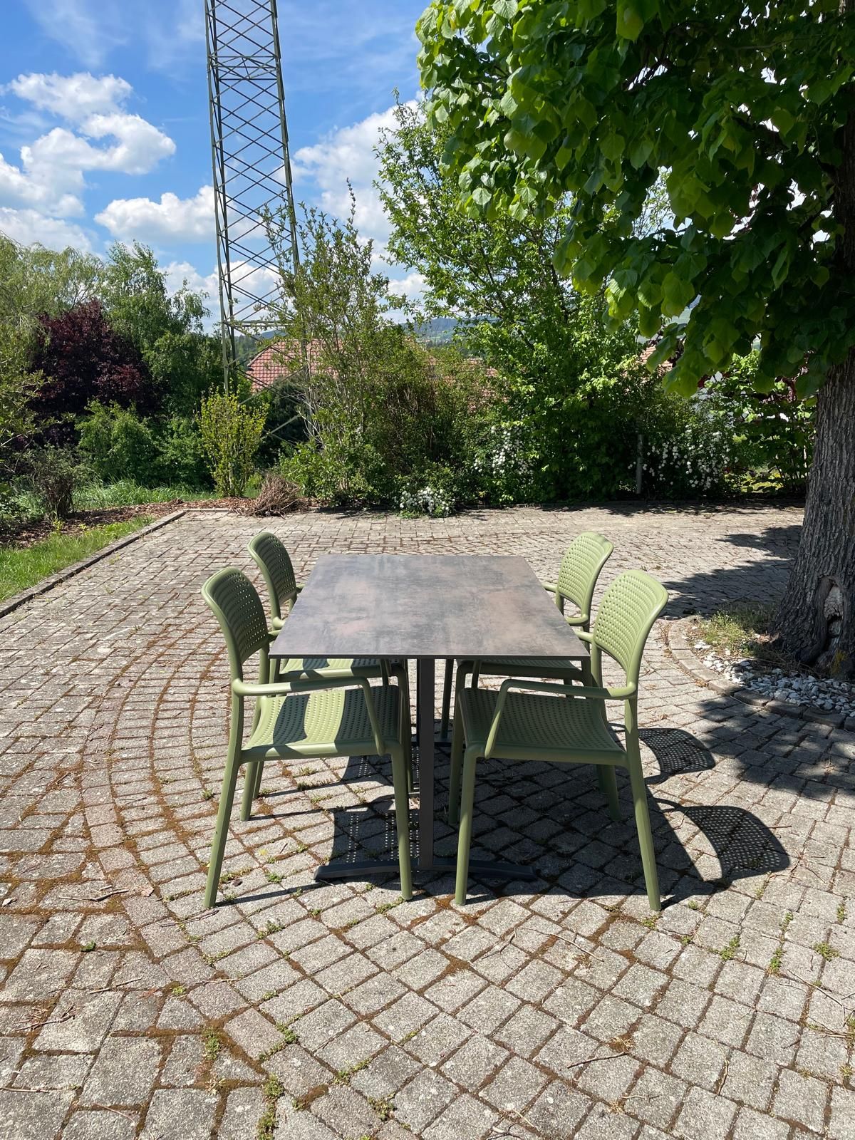 Table rabattable Colorado Sit-Mobilia + Fauteuil Bora Nardi Au Logis Ameublements