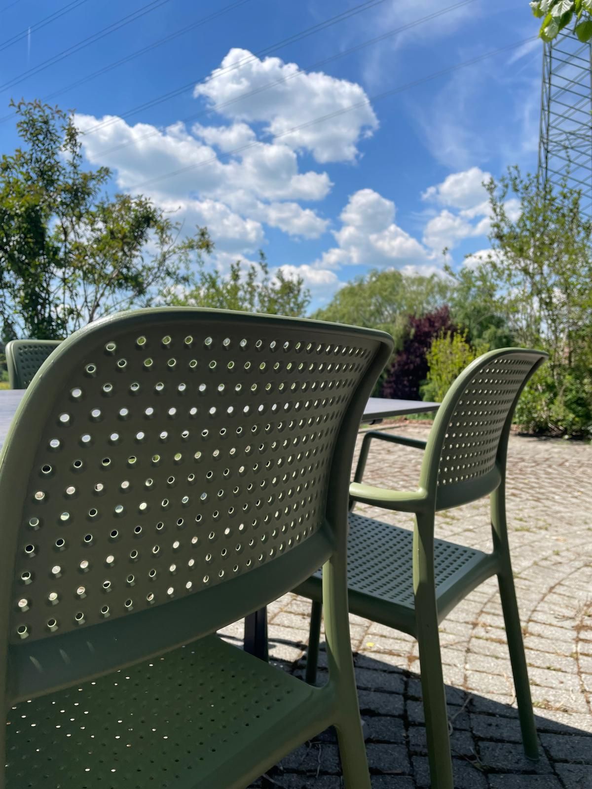 Table rabattable Colorado Sit-Mobilia + Fauteuil Bora Nardi Au Logis Ameublements