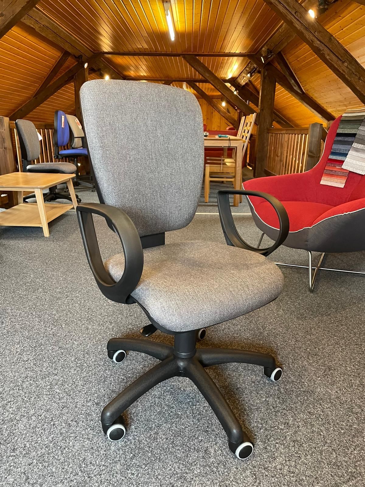 Chaise de bureau Nao 180 GN Gierre  Au Logis Ameublements