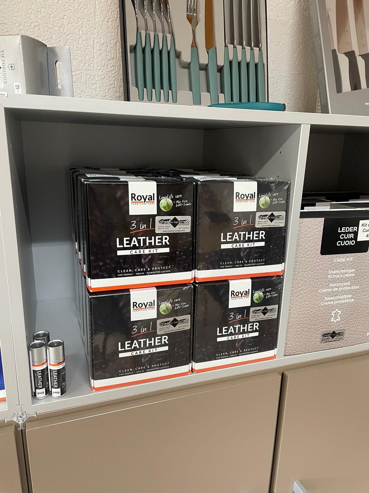 Entretien textile cuir bois Royal Fourniture Care Orange Furniture Care Au Logis Ameublements