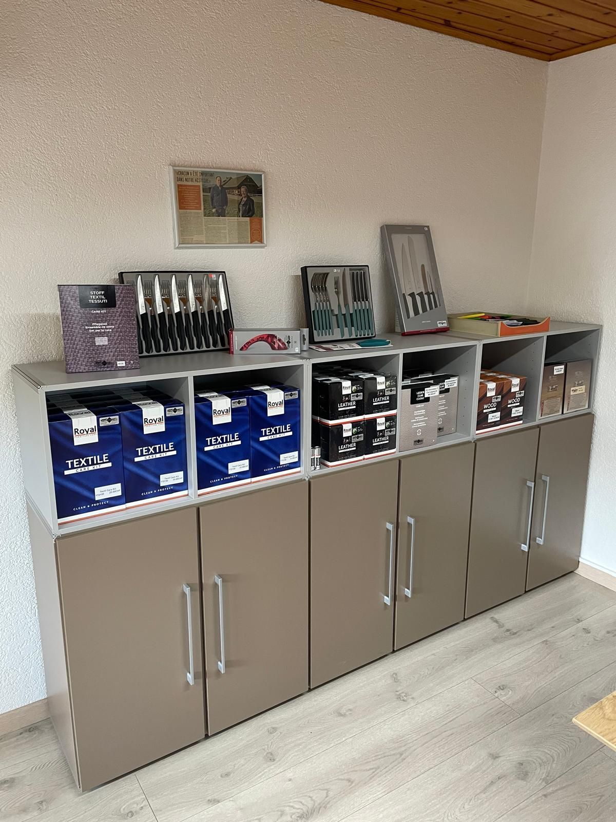 Entretien textile cuir bois Royal Fourniture Care Orange Furniture Care Au Logis Ameublements