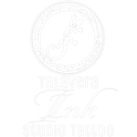 Logotipo blanco tenue de Talavera Ink Studio Tattoo, con emblema circular y texto caligráfico sobre fondo blanco