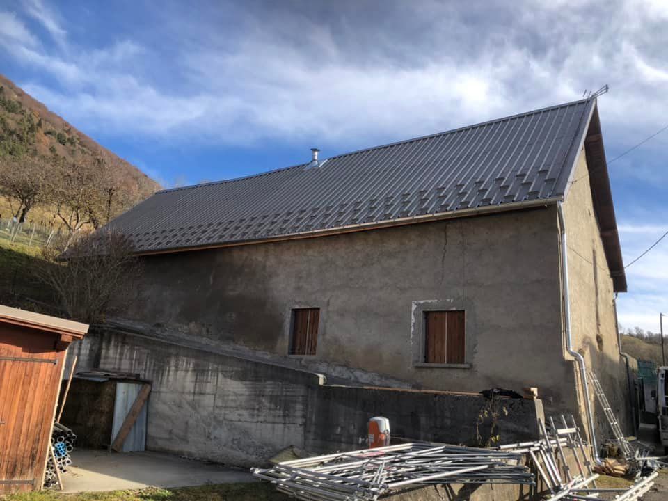 Travaux de couverture autour de Manosque
