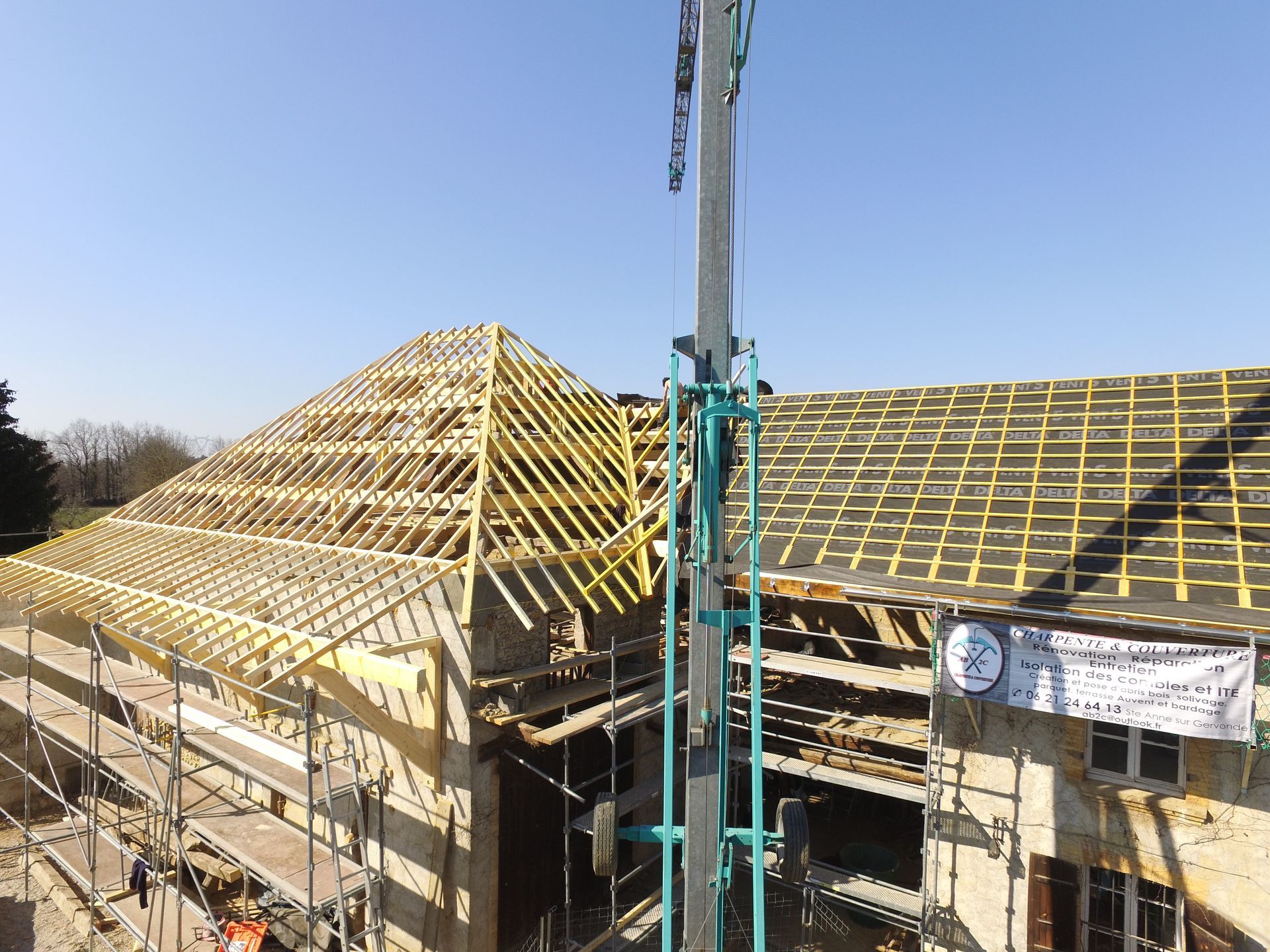 Mise en place de charpente en bois