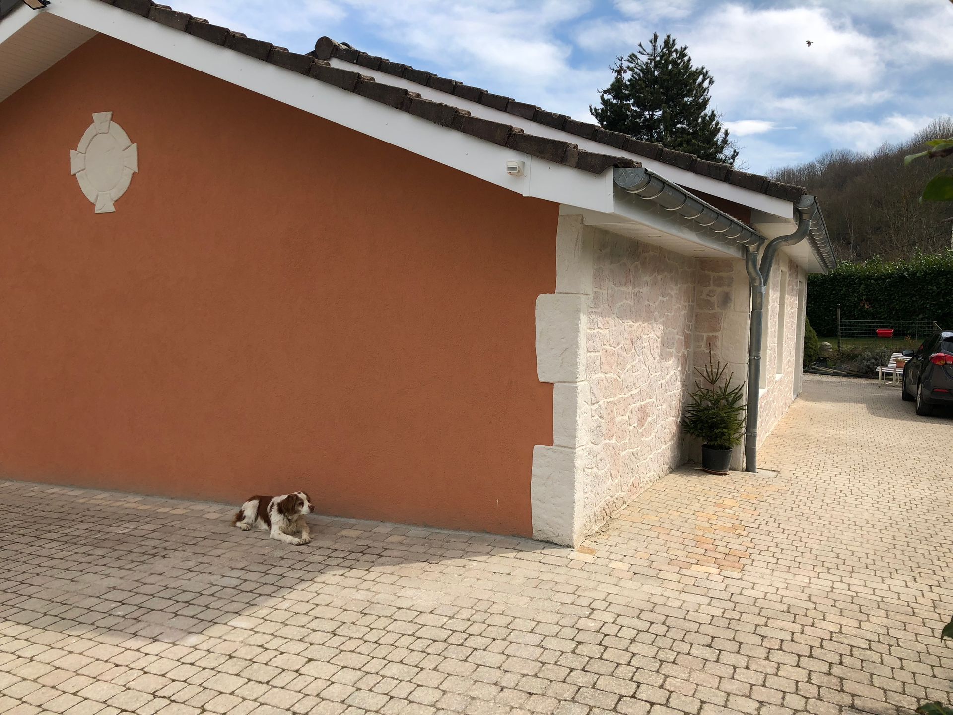 Travaux d'isolation des murs par l'extérieur