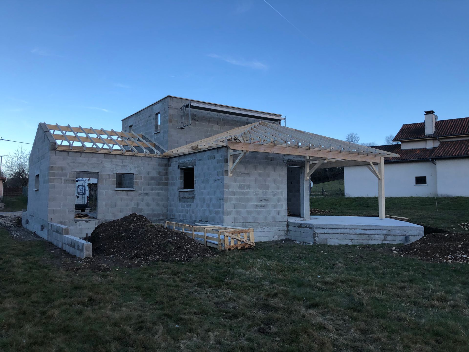 Installation de charpente industrielle