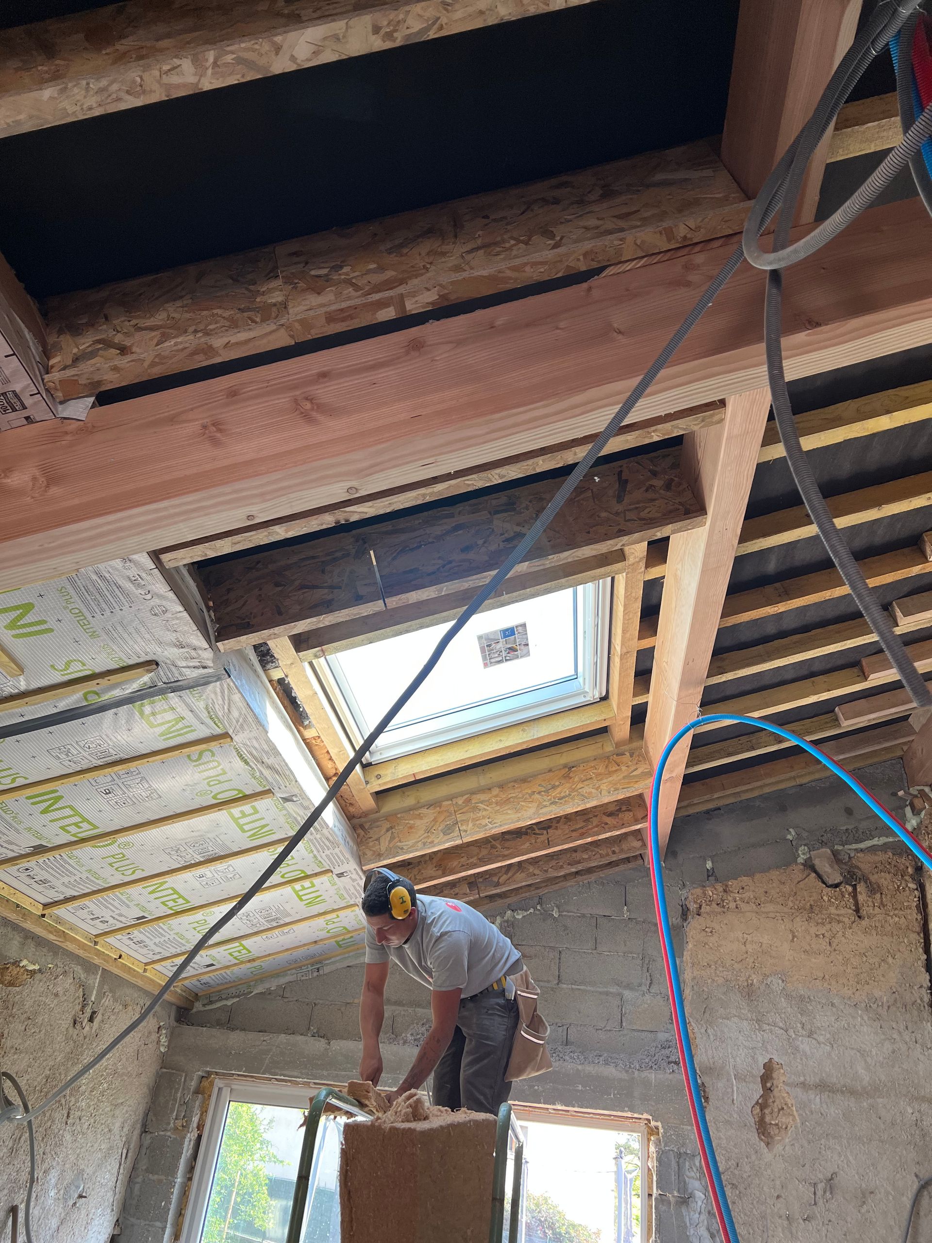 Chantier d'isolation par insuflation