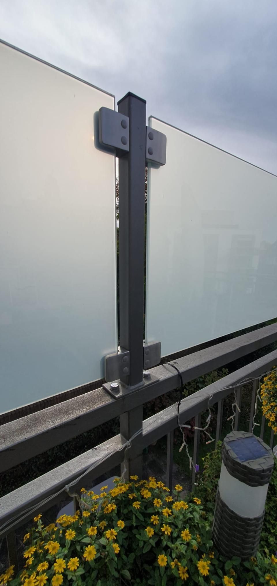 Balkongeländer, das von Montageservice Kundt geschweißt wurde