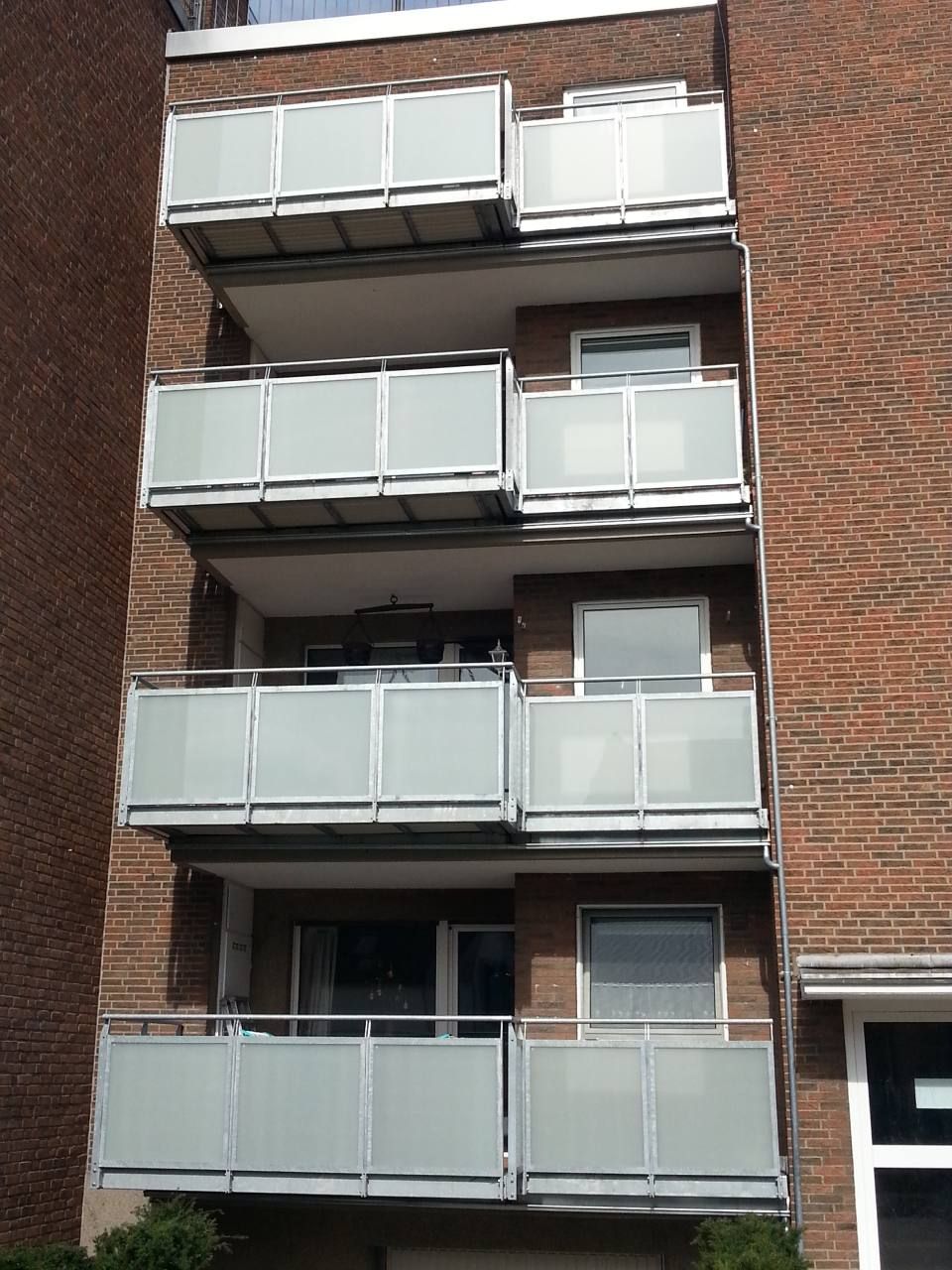 Balkongeländer, die von Montageservice Kundt geschweißt wurden